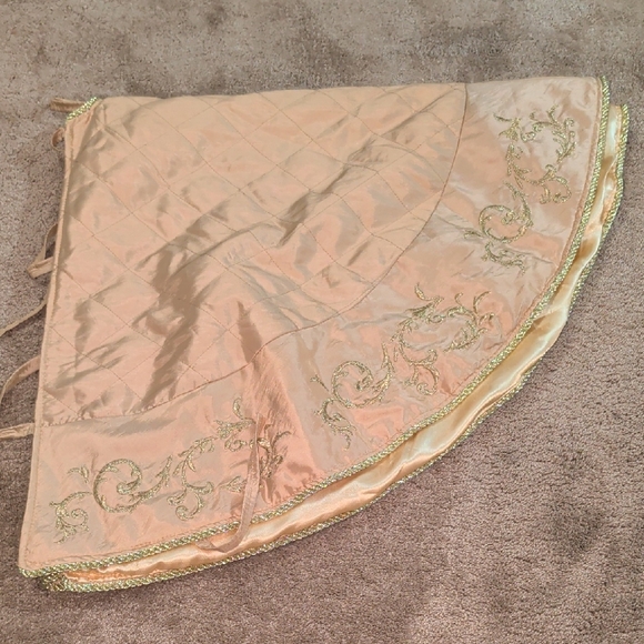 Other - Elegant Gold Tree Skirt with Embroidered Details